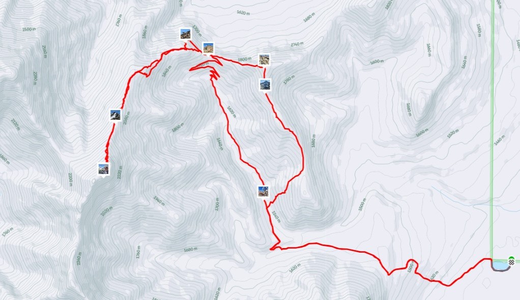 Detailed map of the hiking route taken, showing elevation contours and key waypoints.